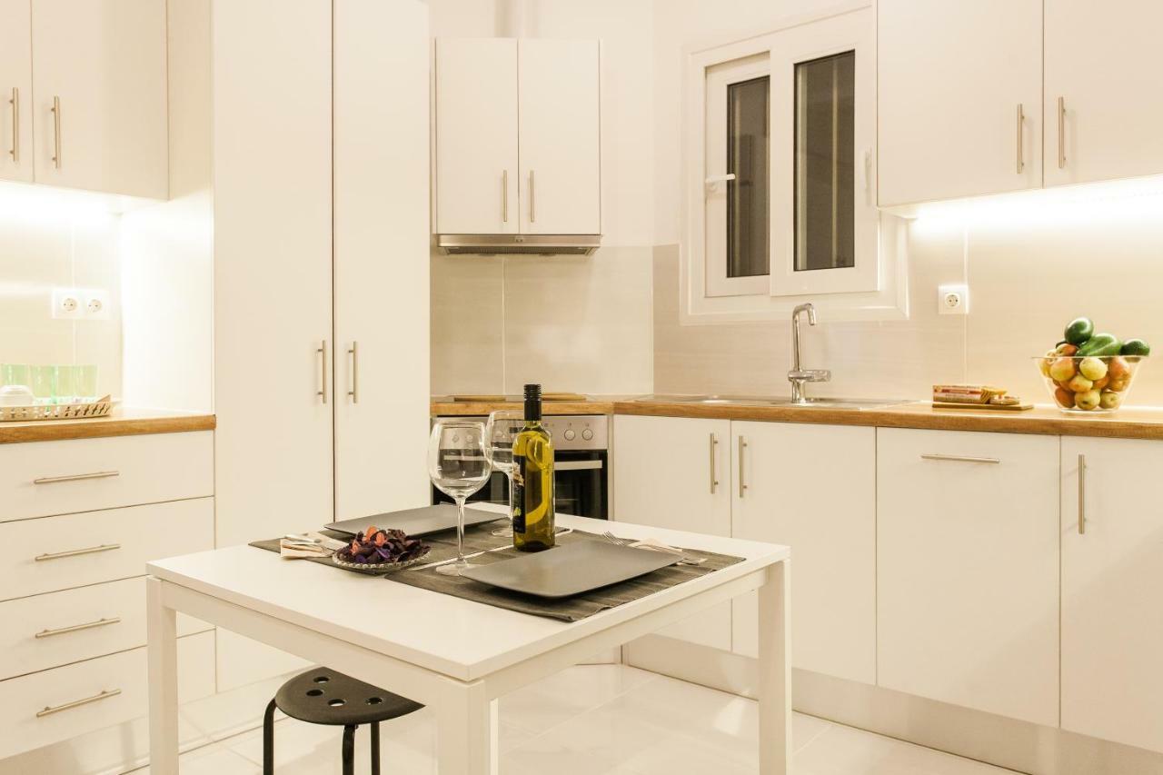 Classy And Stylish Private Apartment At Acropolis Museum Metro Station Athens Ngoại thất bức ảnh