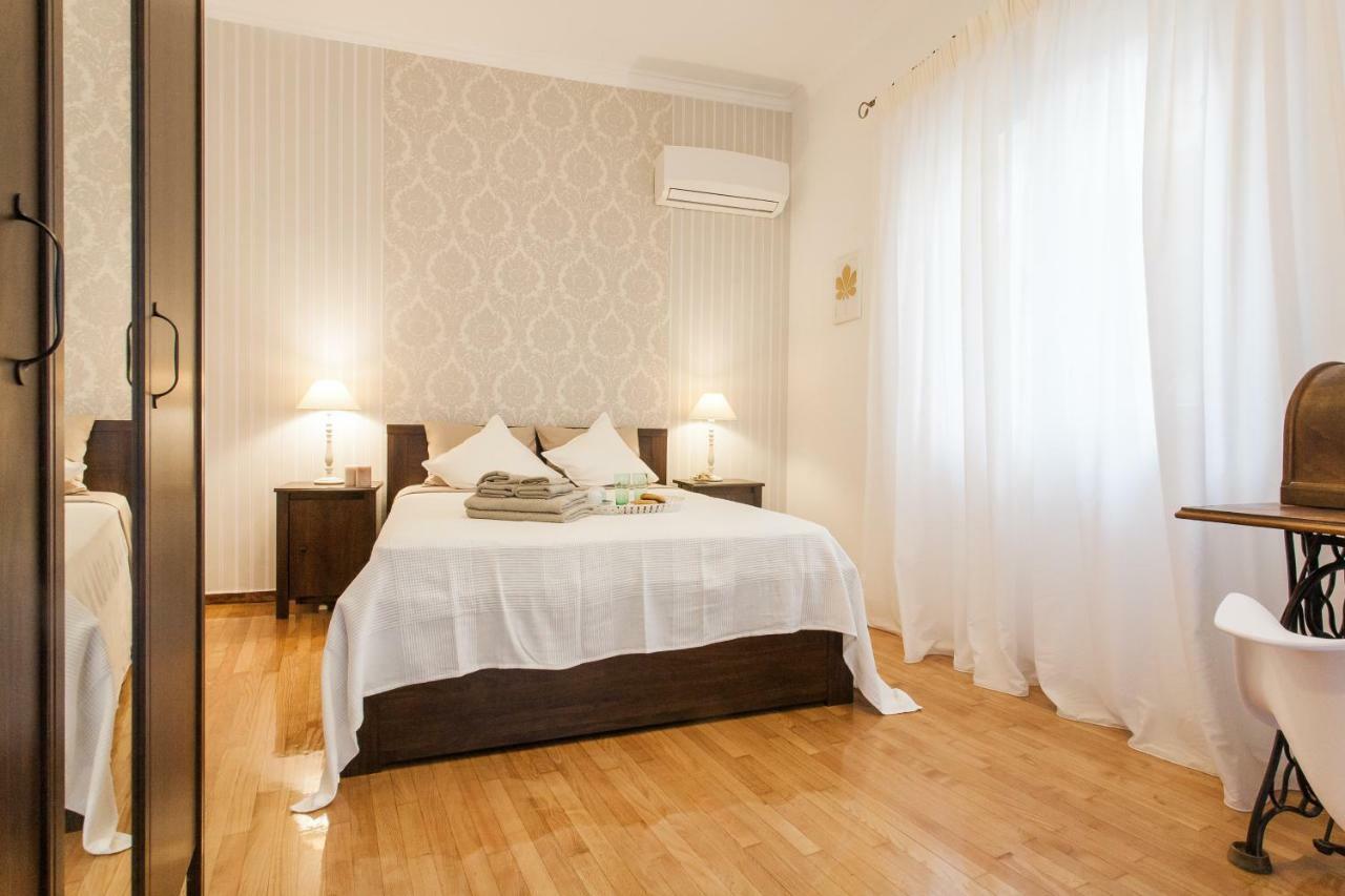 Classy And Stylish Private Apartment At Acropolis Museum Metro Station Athens Ngoại thất bức ảnh