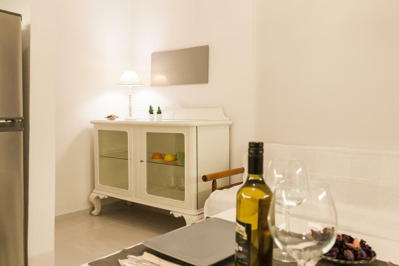 Classy And Stylish Private Apartment At Acropolis Museum Metro Station Athens Ngoại thất bức ảnh